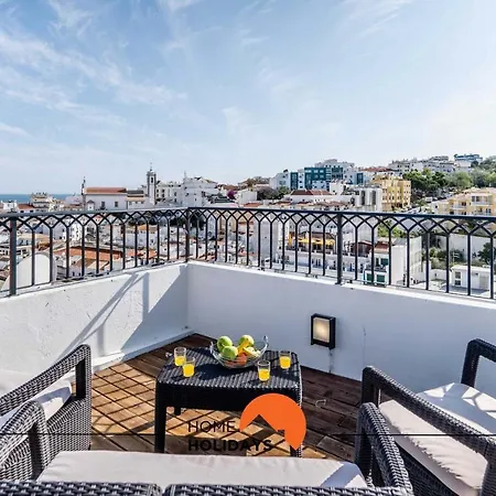 #164 Saradel 42 By Holidays Apartament *